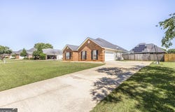 306 Rose Hill, Warner Robins, GA 31088