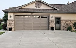 908 Veranda Cir, McPherson, KS 67460