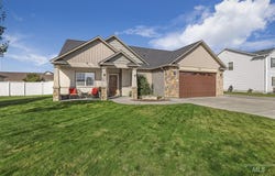 812 Kelli Lane, Filer, ID 83328