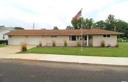 2507 W ARDMORE Place, West Peoria, IL 61604