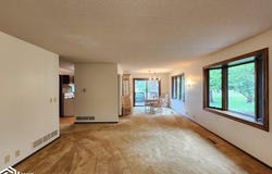 1 Asbury Court, Mason City, IA 50401