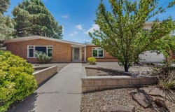 713 Montclaire Drive NE, Albuquerque, NM 87110