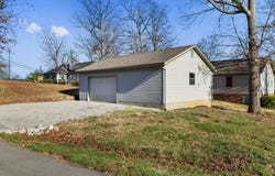 192  Oak Hill Drive, Madisonville, KY 42431