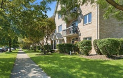 7900 Nagle Avenue, Burbank, IL 60459