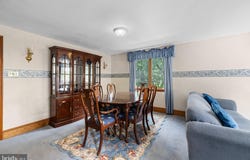 1445 FARMINGTON AVENUE, POTTSTOWN, PA 19464