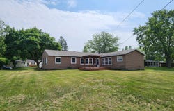 115 York Street, St Louis, MI 48880