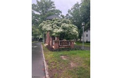 304 Trinity Ct, West Windsor Twp., NJ 08540-7024