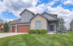 823 155th Circle, Basehor, KS 66007