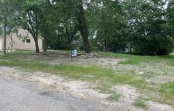 130 S Manson Street, Wolfe City, TX 75496