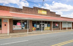 122 W College Street, Warsaw, NC 28398