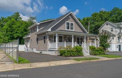 35 Mercer Avenue, Port Monmouth, NJ 07758