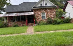 2210 Walnut Ave, Anniston, AL 36201