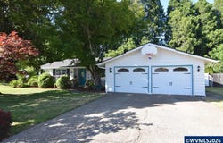 705 Ventura St N, Keizer, OR 97303