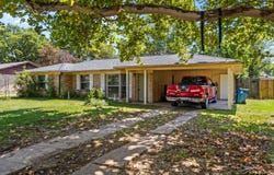 309 Henderson, Mt Pleasant, TX 75455