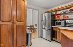 22 Delafield Dr, Lenox, MA 01240