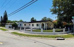 1900 SW 24th St, Miami, FL 33145