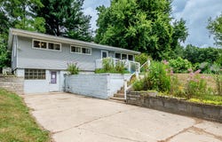 3451 Midway Drive, Sodus, MI 49126