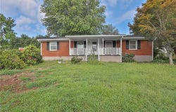2624 Walnut Road, Gainesville, GA 30506