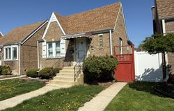 5221 S Mayfield Avenue, Chicago, IL 60638