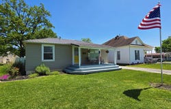 1007 Landes Street, Mt Carmel, IL 62863