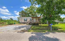 298 E 16th St, Larose, LA 70373