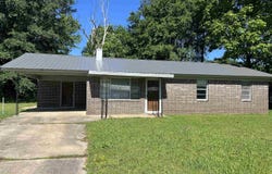 746 Winchester Dr, Waldron, AR 72958