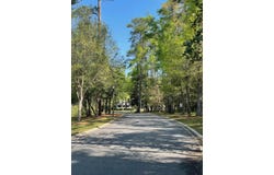 111&113 Wayfair Court, Thomasville, GA 31792
