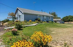 11302 N Albro Rd, Prosser, WA 99350