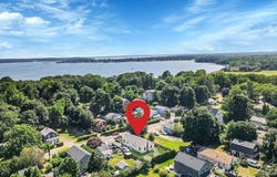 395 Linnet Street, Greenport, NY 11944