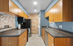 31 W Townhouse Lane, Grand Prairie, TX 75052