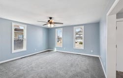 807 4th St, Victor, IA 52347