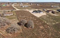 744 Lake Valley, La Vernia, TX 78121
