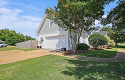 449 Abbey Woods, brandon, MS 39047