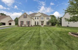 1929 Rocklake Court, Lewis Center, OH 43035