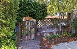 1319 Hopkins AVE, PALO ALTO, CA 94301