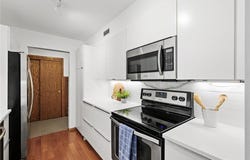 2200 Midland Grove Road, Roseville, MN 55113