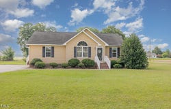 16 Emily Court, Newton Grove, NC 28366