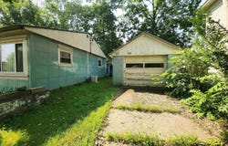 314 E Gilmore Street, Angola, IN 46703-1538