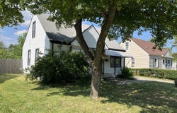 14049 Leonard Avenue, Warren, MI 48089
