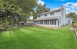 1607 Parkside Court, Freeport, IL 61032