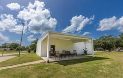 425 East Obryant Street, Bellville, TX 77418