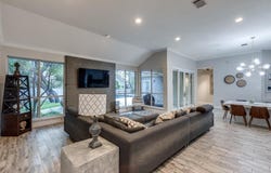 6 Stillmeadow CT, The Hills, TX 78738