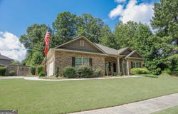 523 Brooks Village, Pendergrass, GA 30567