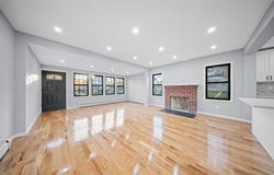 10961 200th Street, Hollis, NY 11412
