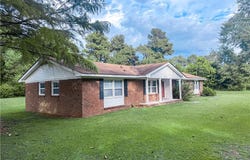 2879 County Line Road, St Pauls, NC 28384