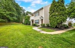 324 SURREY COURT, SEWELL, NJ 08080
