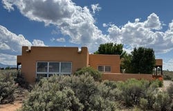 8 Eototo Road, El Prado, NM 87529