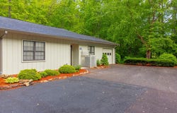 993b Oak Creek Road, Franklin, NC 28734
