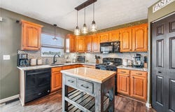 112 Alderwood Dr, Greensburg, PA 15601