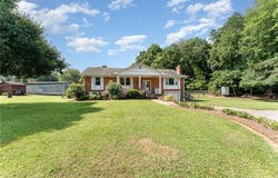 1270 Rainbow Road, Advance, NC 27006